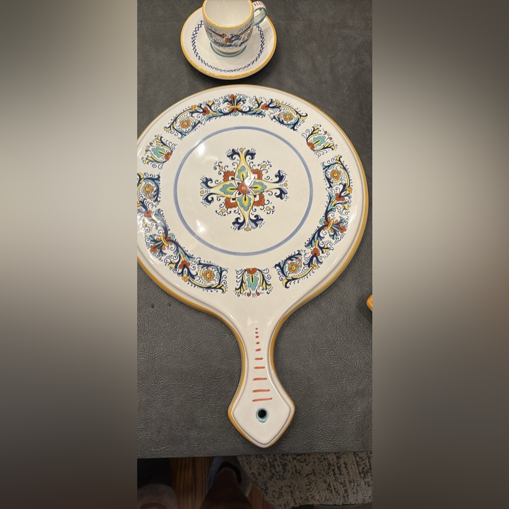 Sur la table nova deruta set